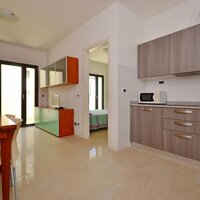 Rezidencia Verde, obývacia kuchyňa - CK TURANCAR - Taliansko, Lignano