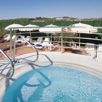 Hotel Royal Beach - bazén s jacuzzi na streche - letecký zájazd CK Turancar, Španielsko, Lloret de Mar