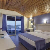 Hotel Club Turtas Beach - rodinná izba s poschodovou posteľou - letecký zájazd CK Turancar - Turecko Konakli