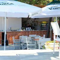 Diamma resort - bar pri bazéne - letecký zájazd CK Turancar - Albánsko, Durres