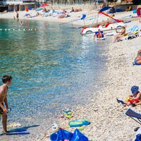 Hotel Centinera - pláž - autobusový zájazd CK Turancar - Chorvátsko, Istria, Pula