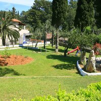 Grécko - Korfu -  Hotel Magna Graecia - záhrada