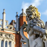 Autobusový poznávací zájazd, Veľká Británia, Okruh južným Anglickom, Hampton Court palace