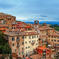 Autobusový poznávací zájazd, Taliansko, Umbria, Perugia, historické centrum 