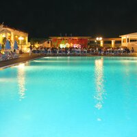Hotel Europa beach - hotelový bazén - letecký zájazd CK Turancar - Kréta, Aposelemis