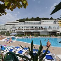 Hotel Narcis - bazén - autobusový zájazd CK Turancar - Chorvátsko, Istria, Rabac