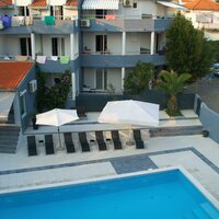 Hotel Villa Angeli - bazén - autobusový zájazd CK Turancar - Chorvátsko - Vodice