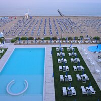 Hotel Le Soleil -  Lido di Jesolo, Taliansko, zájazdy individuálno a autobusovou dopravou CK TURANCAR