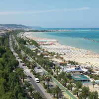 Hotel Mocambo - pláž - zájazd vlastnou dopravou CK Turancar - Taliansko - San Benedetto del Tronto - Palmová riviéra