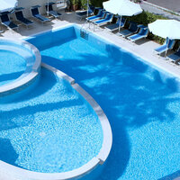 Rezidencia Mare Blu - bazén - zájazd vlastnou dopravou CK Turancar - Taliansko - Villa Rosa - Palmová riviéra