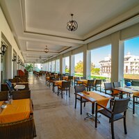 Royal Atlantis Spa & Resort - reštaurácia s terasou - letecký zájazd od CK Turancar - Turecko, Gündogdu