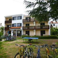 Apartmány Jadroagent - apartmánový dom - Chorvátsko Krk Malinska - individuálny zájazd CK Turancar