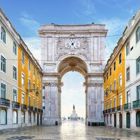 CK Turancar, Letecký poznávací zájazd, Portugalsko, Lisabon, námestie Praça do Comércio s Víťazným oblúkom