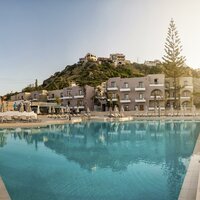 Porto Platanias Village - hotel - letecký zájazd CK Turancar - Kréta, Chania