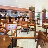 Letecký zájazd Malorka - hotel Globales Condes De Alcudia - bar