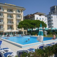 Hotel Florida v Lido di Jesolo, zájazdy autobusovou a individuálnou dopravou CK TURANCAR