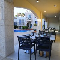 hotel Maravel Star Art - terasa - letecký zájazd CK Turancar - Kréta, Rethymno