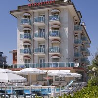 Hotel Mirafiori - Taliansko Lido di Jesolo - pobyty autobusovou a individuálnou dopravou CK TURANCAR