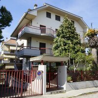 Palazzina Magnolia- autobusový zájazd CK Turancar (San Benedetto del Tronto - Palmová riviéra)