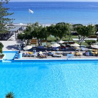 Hotel Sunshine Rhodes-bazénr-letecký zájazd CK Turancar-Rodos