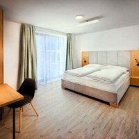 Maladinovo - apartmán - Bernard pub - individuálny zájazd CK Turancar - Slovensko, Liptovská Mara