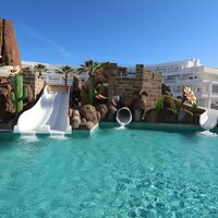Iberostar Selection Lanzarote Park - bazén - letecký zájazd CK Turancar - Lanzarote, Playa Blanca