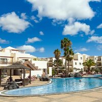 Vitalclass Sport & Wellness Resort Lanzarote - bazén - letecký zájazd CK Turancar - Lanzarote, Costa Teguise 