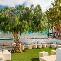 Aequora Lanzarote Suites - vonkajšie posedenie - letecký zájazd CK Turancar - Lanzarote, Puerto Del Carmen