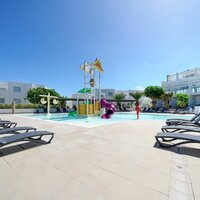 Aequora Lanzarote Suites - bazén - letecký zájazd CK Turancar - Lanzarote, Puerto Del Carmen