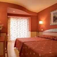 Calella Palace - izba štandard -  letecký zájazd CK Turancar, Calella, Costa Brava, Španielsko