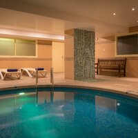 Calella Palace - vnútorný bazén -  letecký zájazd CK Turancar, Calella, Costa Brava, Španielsko