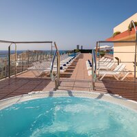 Calella Palace - strešná jacuzzi - letecký zájazd CK Turancar - Španielsko, Costa Brava, Calella