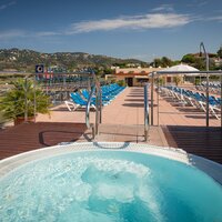 Calella Palace - strešná jacuzzi - letecký zájazd CK Turancar - Španielsko, Costa Brava, Calella