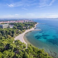 Hotelový komplex Imperial Green - pláž - autobusový zájazd CK Turancar - Chorvátsko, Vodice