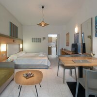 Hotel Sea Side - letecký záber -letecký zájazd CK Turancar-Kréta-Kato Stalos