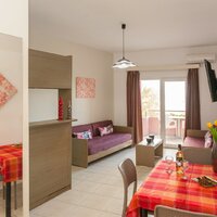 Hotel Sea Side - letecký záber -letecký zájazd CK Turancar-Kréta-Kato Stalos