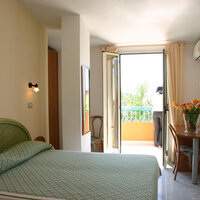 Kalábria, Ricadi, hotel Grotticelle, dovolenka s CK Turancar