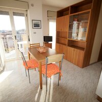 Cherubini- autobusový zájazd CK Turancar (San Benedetto del Tronto - Palmová riviéra) apartmán D3