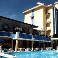 hotel Portofino v Lido di Jesolo, dovolenka v Taliansku autom alebo autobusom CK TURANCAR