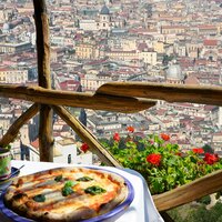 CK Turancar, Letecký poznávací zájazd, Kampánia, Neapol a pravá pizza Margherita