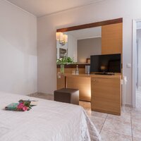 Hotel Athina Palace - rodinná izba - letecký zájazd CK Turancar - Kréta, Mades