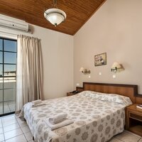 Elina hotel Apartments-hotel-letecký zájazd CK Turancar-Kréta-Rethymno
