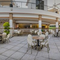 Terrace Elite Resort - bar so sedením - letecký zájazd CK Turancar - Turecko, Gündogdu