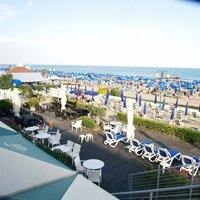 Hotel Caravelle v Lido di Jesolo, pobytové zájazdy autobusovou a individuálnou dopravou CK TURANCAR