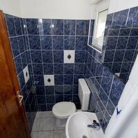 Apartmány Neda - kúpeľňa - autobusový zájazd CK Turancar - Omiš, Duče