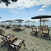Aparthotel Hara beach - Skala Rachoni - Thasos - pláž-  letecký zájazd CK TURANCAR