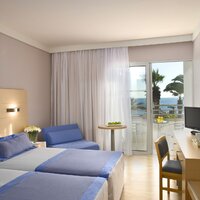 Louis Ledra Beach - hotel - letecký zájazd CK Turancar - Cyprus, Paphos