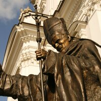 CK Turancar, autobusový poznávací zájazd, Poľsko, Wadovice - socha Jána Pavla II. 