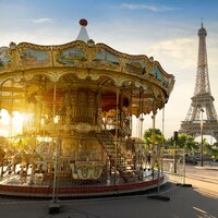 CK Turancar, Letecký poznávací zájazd, Francúzsko, Paríž pre deti, kolotoč pod Eiffelovou vežou
