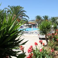 Hotel Alkyon - bazén - letecký zájazd CK Turancar - Korfu, Agios Georgios